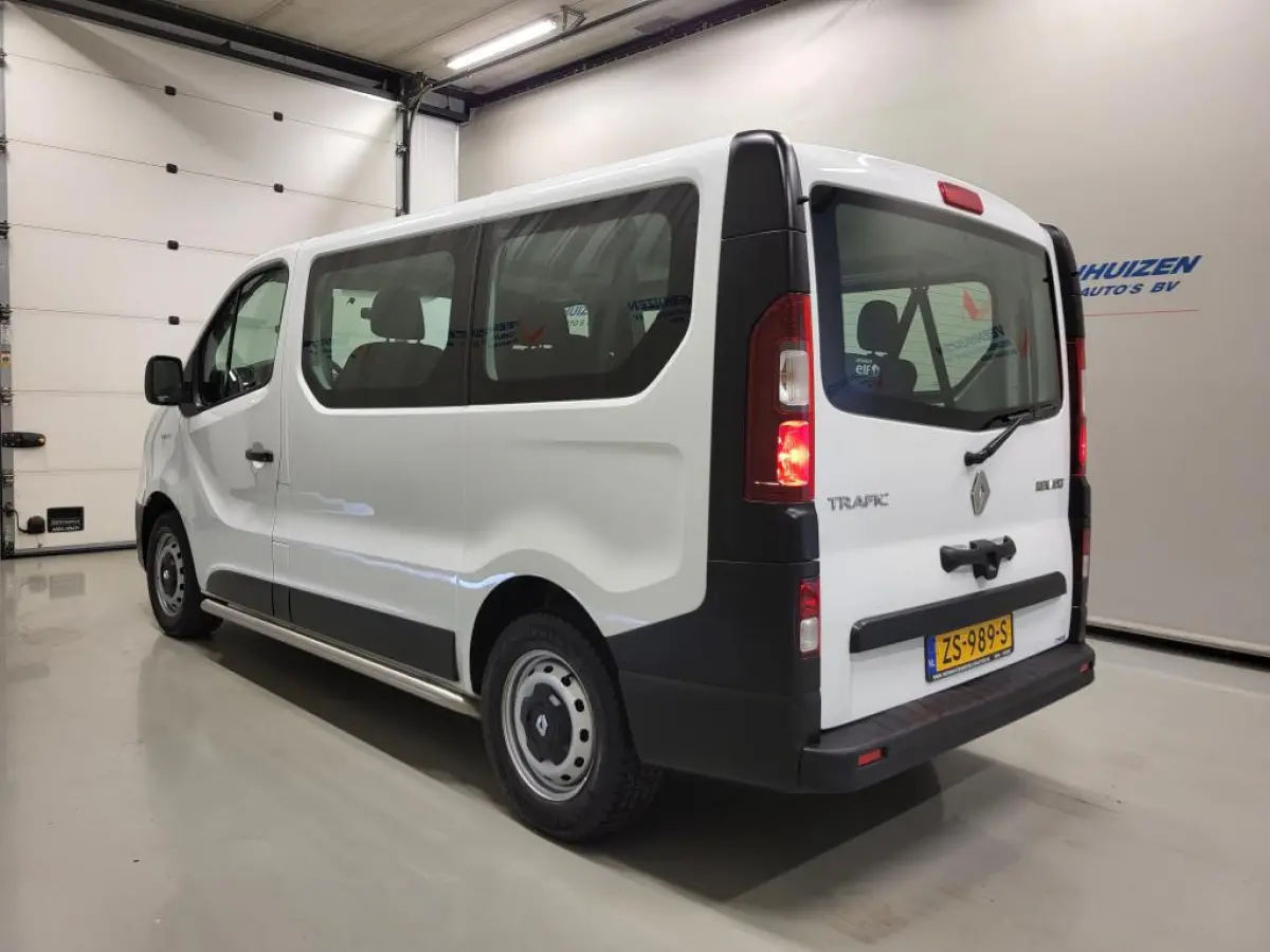 1.6dCi 8-Personenbus - Excl. BTW / BPM vrij Euro 6!