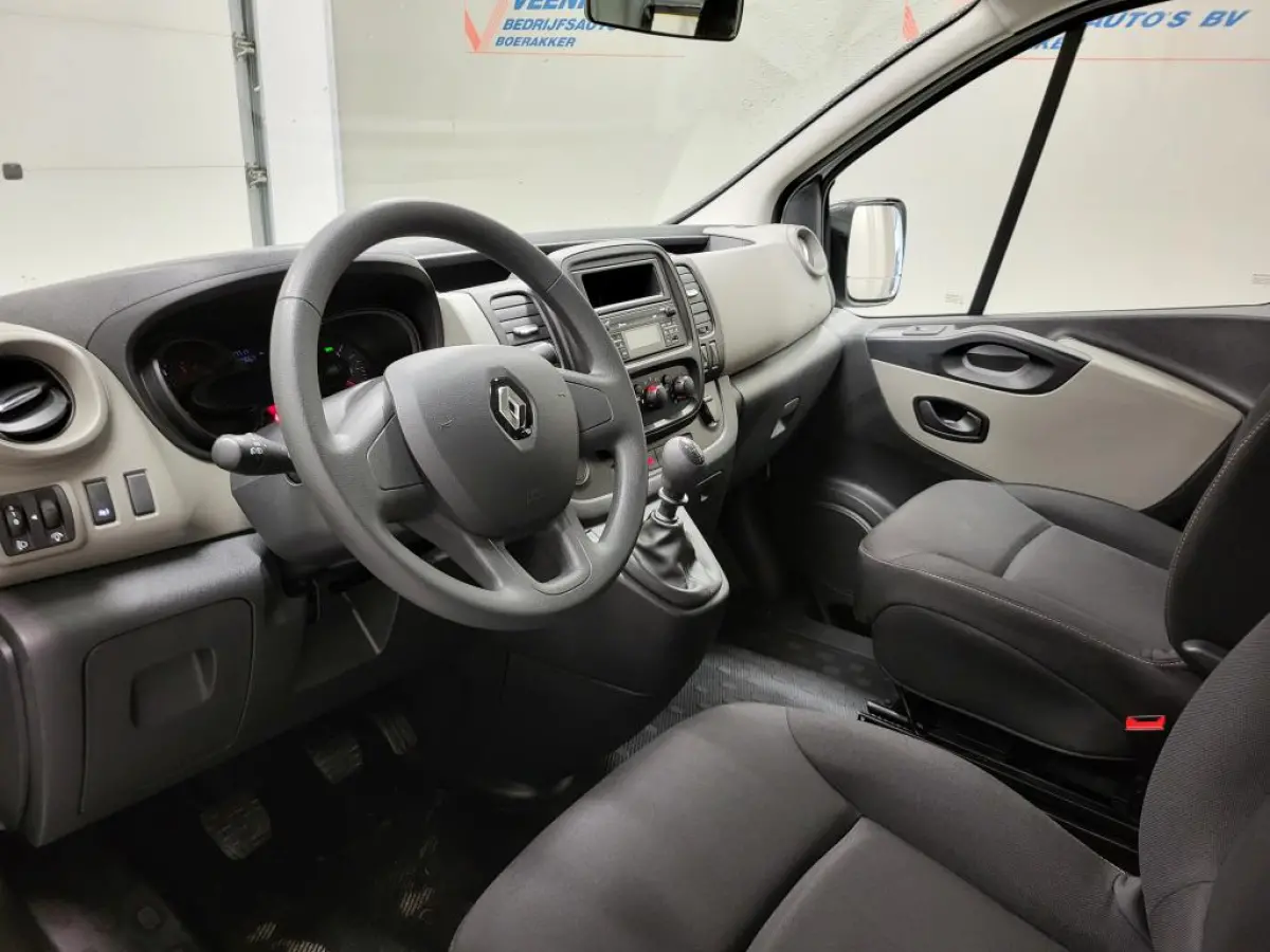 1.6dCi 8-Personenbus - Excl. BTW / BPM vrij Euro 6!