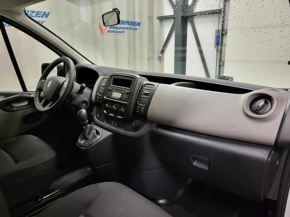 1.6dCi 8-Personenbus - Excl. BTW / BPM vrij Euro 6!