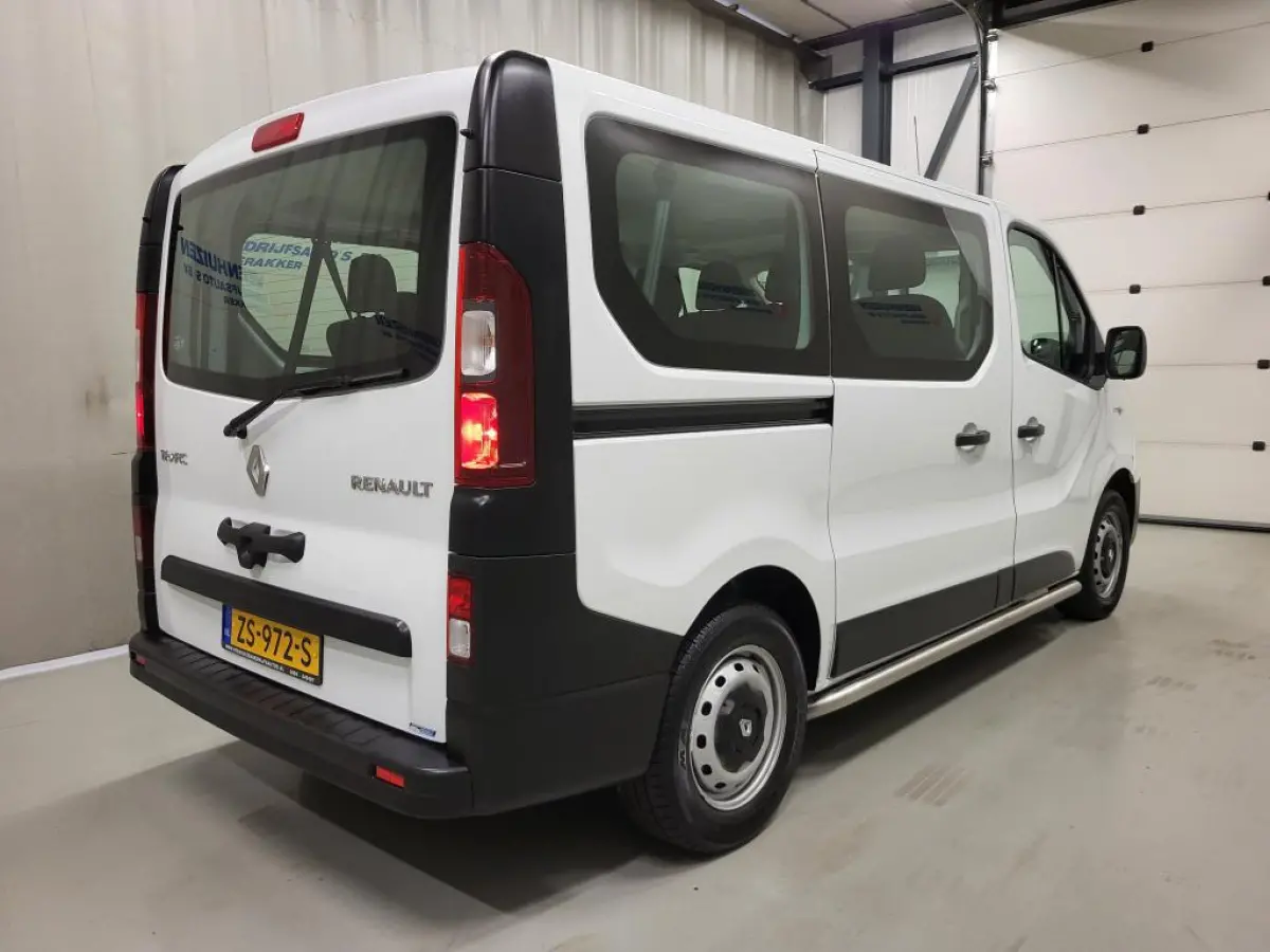1.6dCi 8-Personenbus - Excl. BTW / BPM vrij Euro 6!