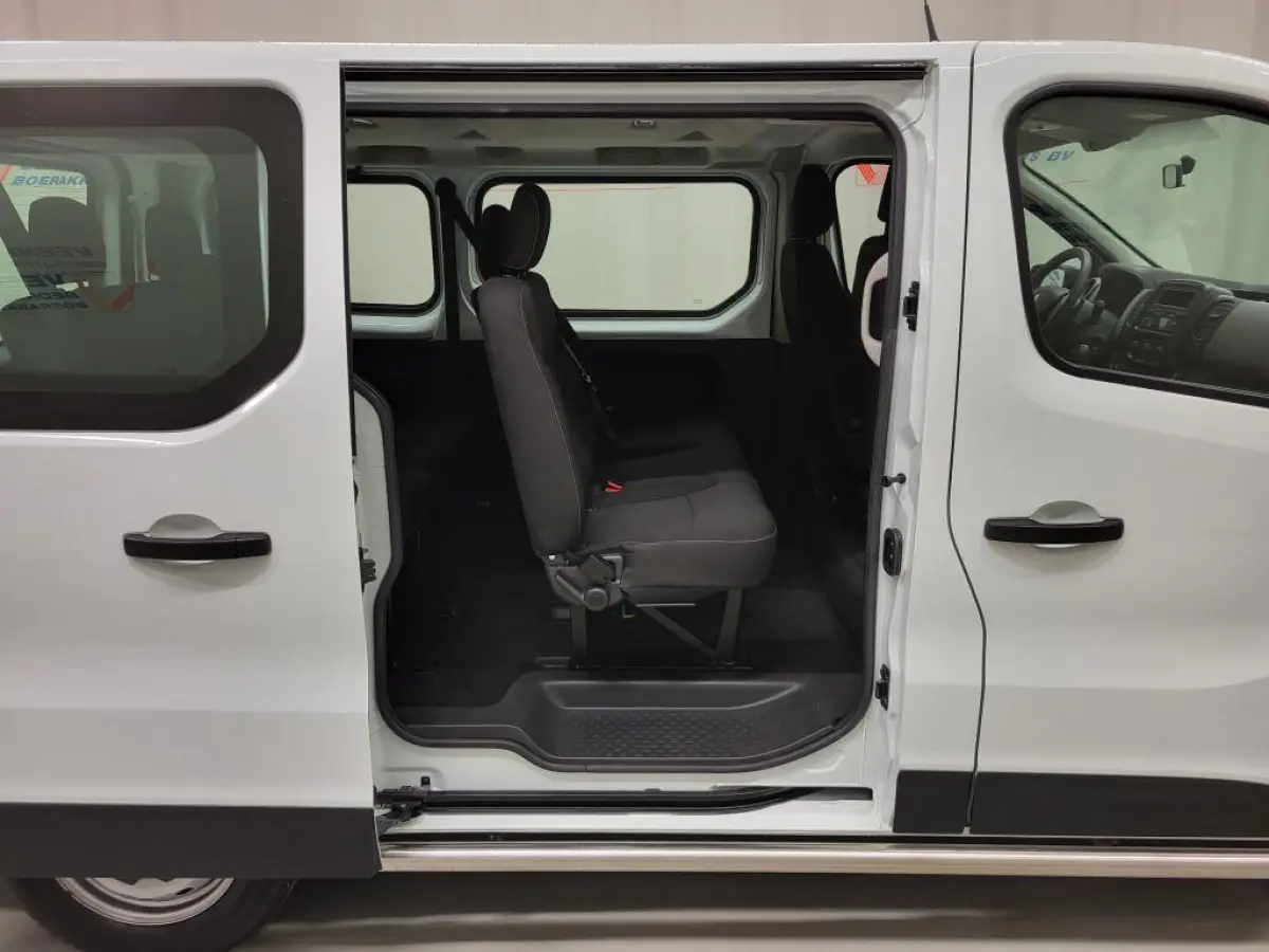 1.6dCi 8-Personenbus - Excl. BTW / BPM vrij Euro 6!
