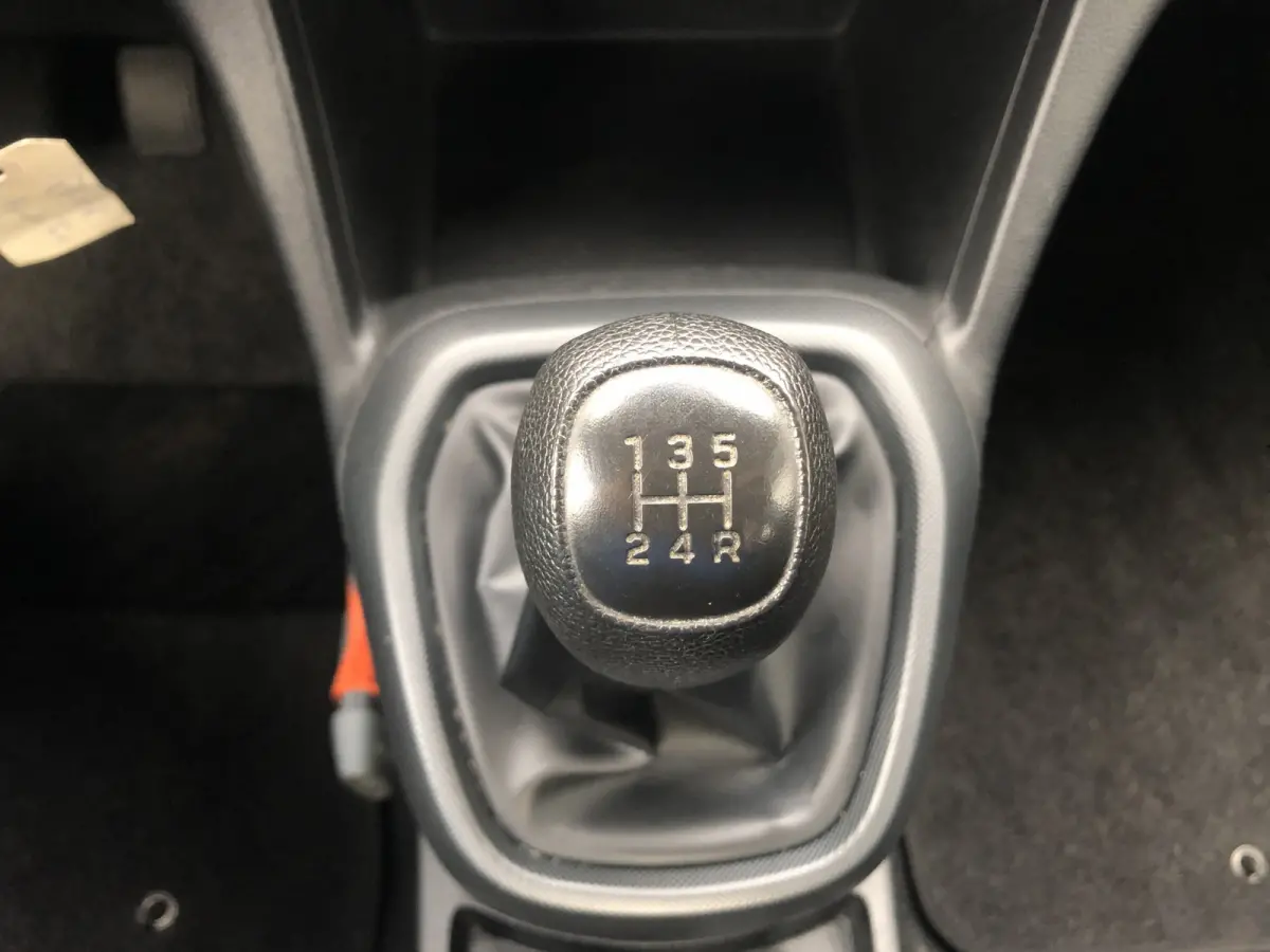 1.0i i-Motion | Airco | Elektrische ramen voor | Radio/USB/AUX | 5drs. |  Staat in Hoogeveen