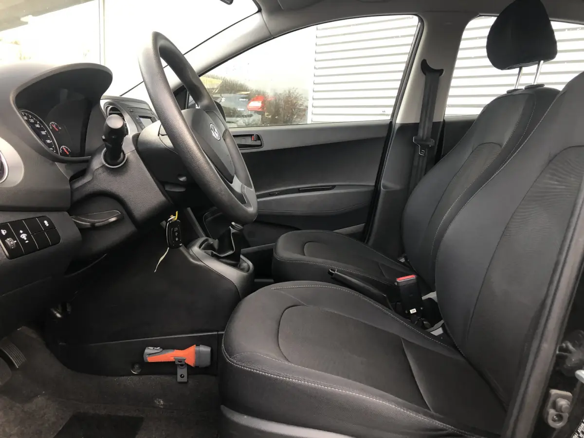 1.0i i-Motion | Airco | Elektrische ramen voor | Radio/USB/AUX | 5drs. |  Staat in Hoogeveen