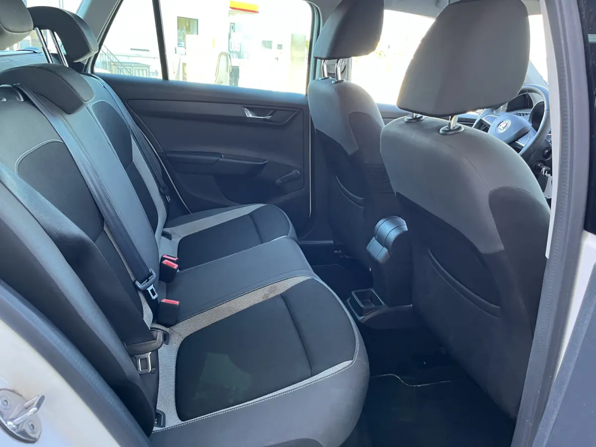 1.0 TSI Ambition Navigatie/Airco Staat in Hardenberg