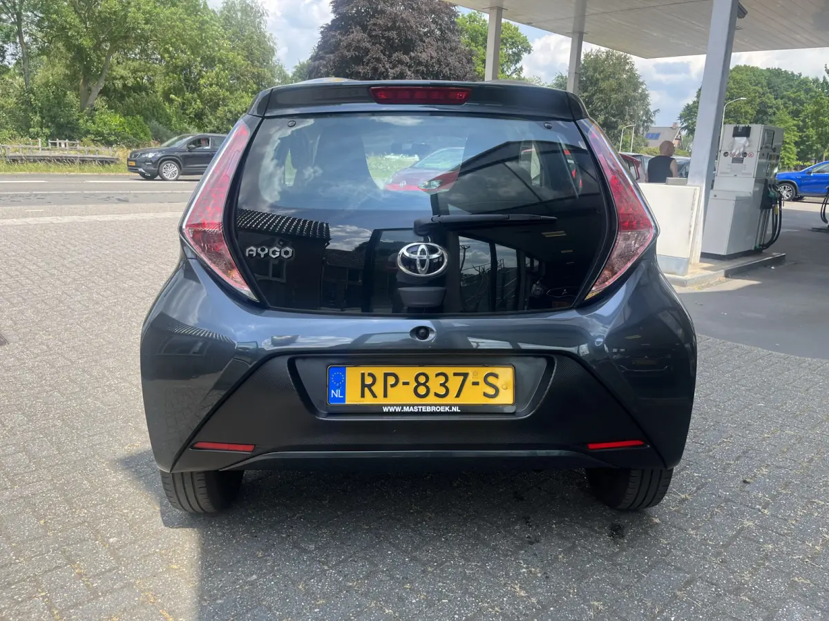 1.0 VVT-i x-fun Staat in De Krim