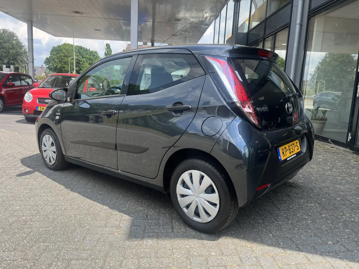 1.0 VVT-i x-fun Staat in De Krim