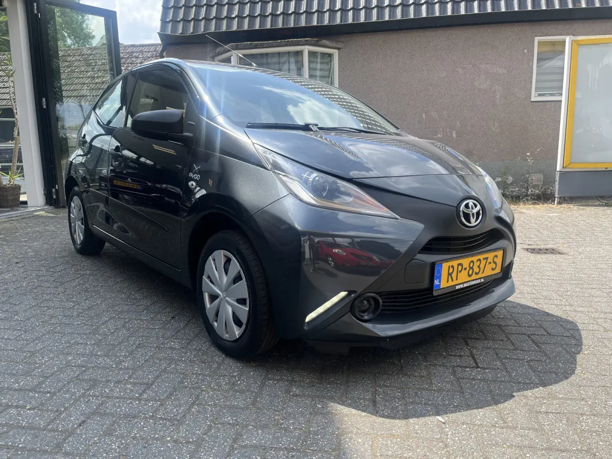 1.0 VVT-i x-fun Staat in De Krim