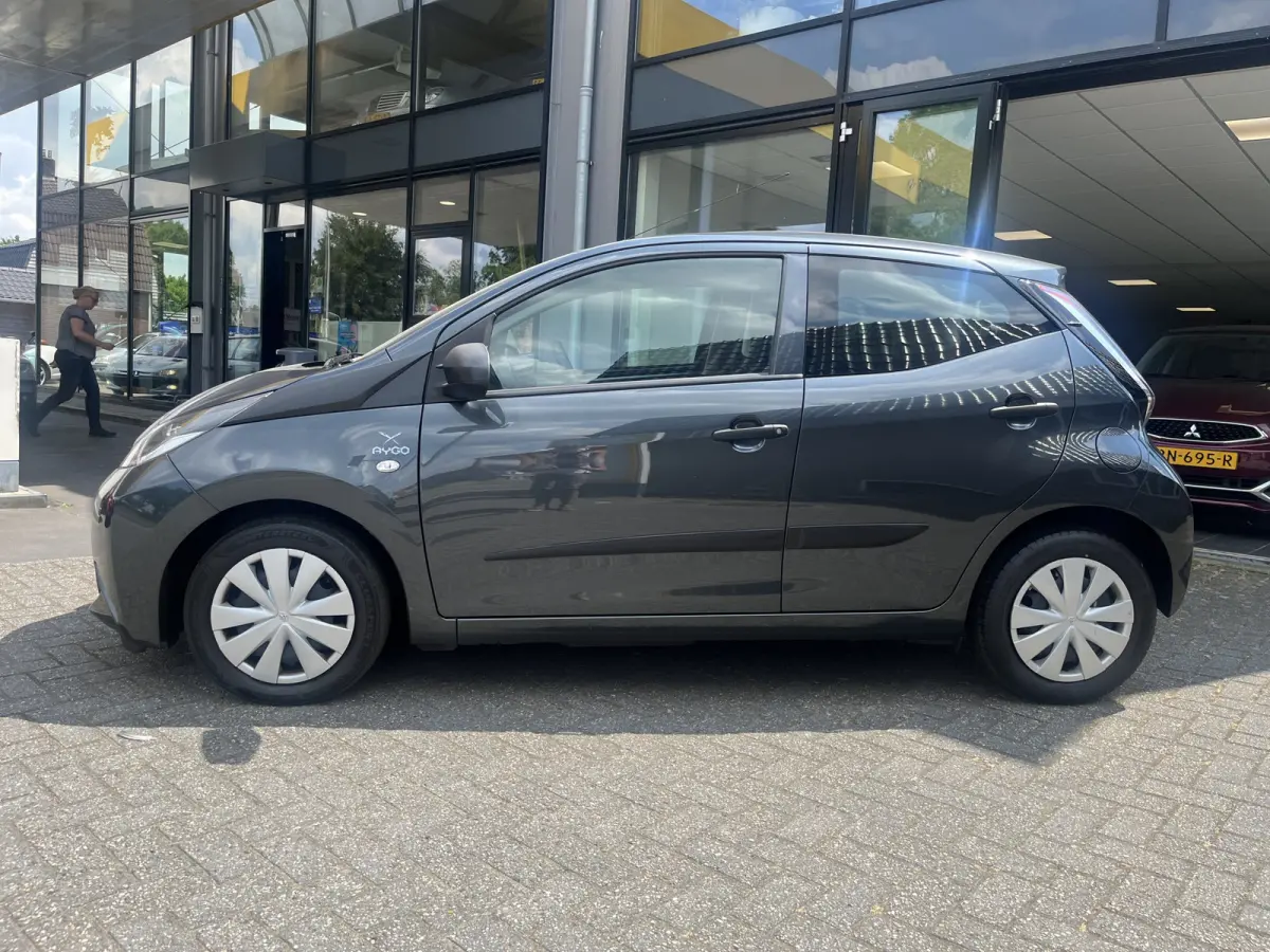 1.0 VVT-i x-fun Staat in De Krim
