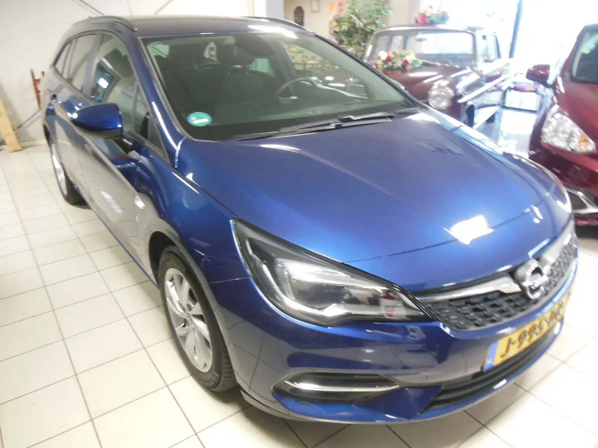1.4 Business Edition AUTOMAAT Staat in De Krim