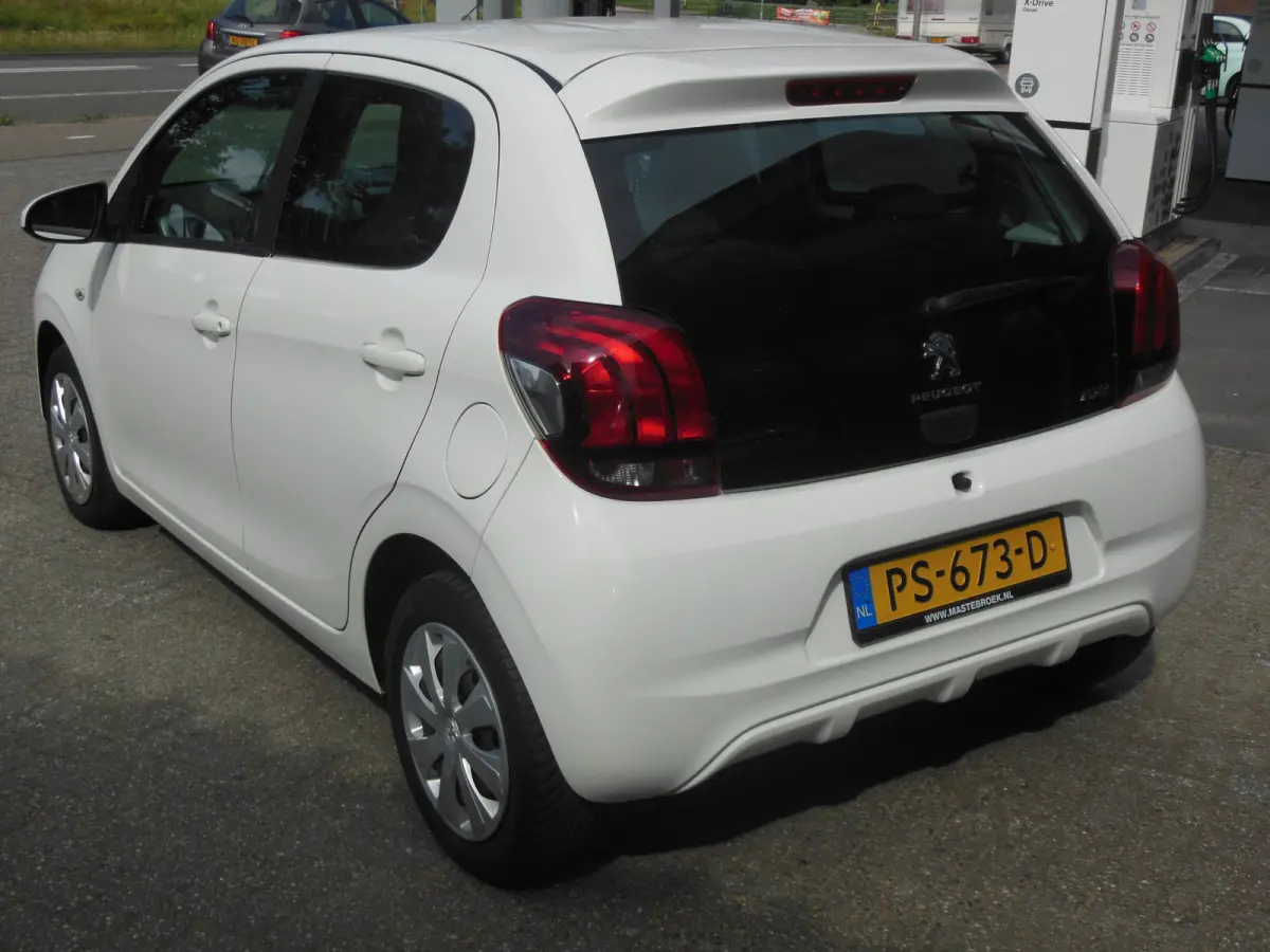 1.0 e-VTi Active Staat in De Krim