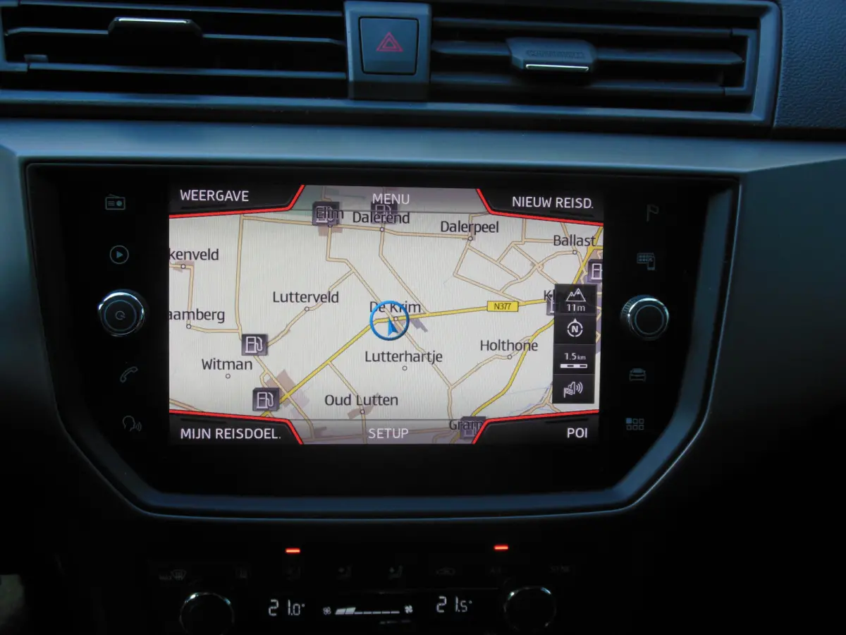 1.0 TSI Style Business Intense Staat in De Krim