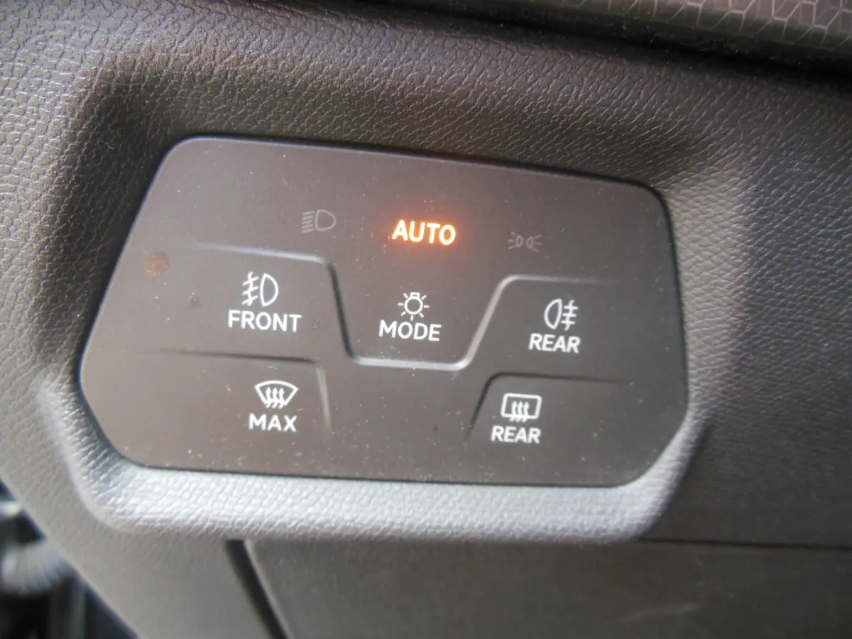 1.0 TSI Reference Staat in De Krim