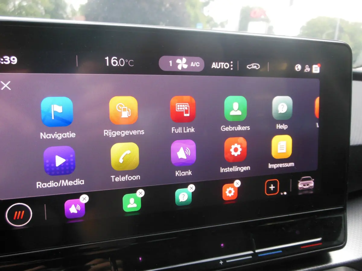 1.0 TSI Reference Staat in De Krim