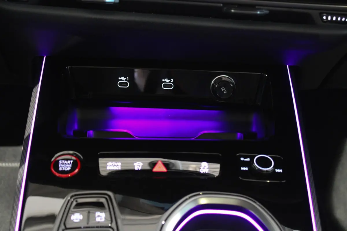 2.0 e-hybrid S edition 367PK LUCHTV | PANO