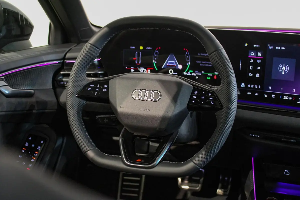2.0 e-hybrid S edition 367PK LUCHTV | PANO