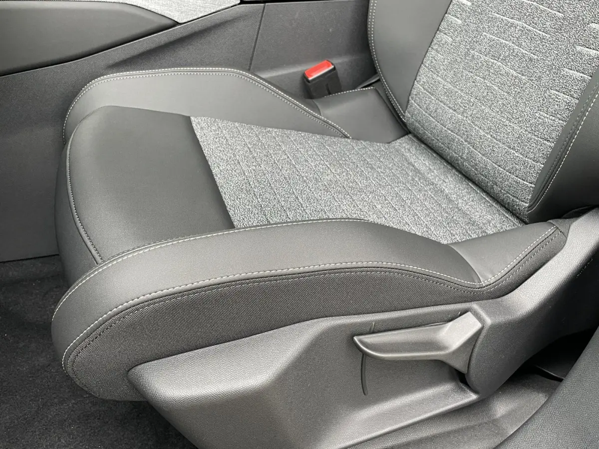1.6 plug-in Hybrid 195 Allure
