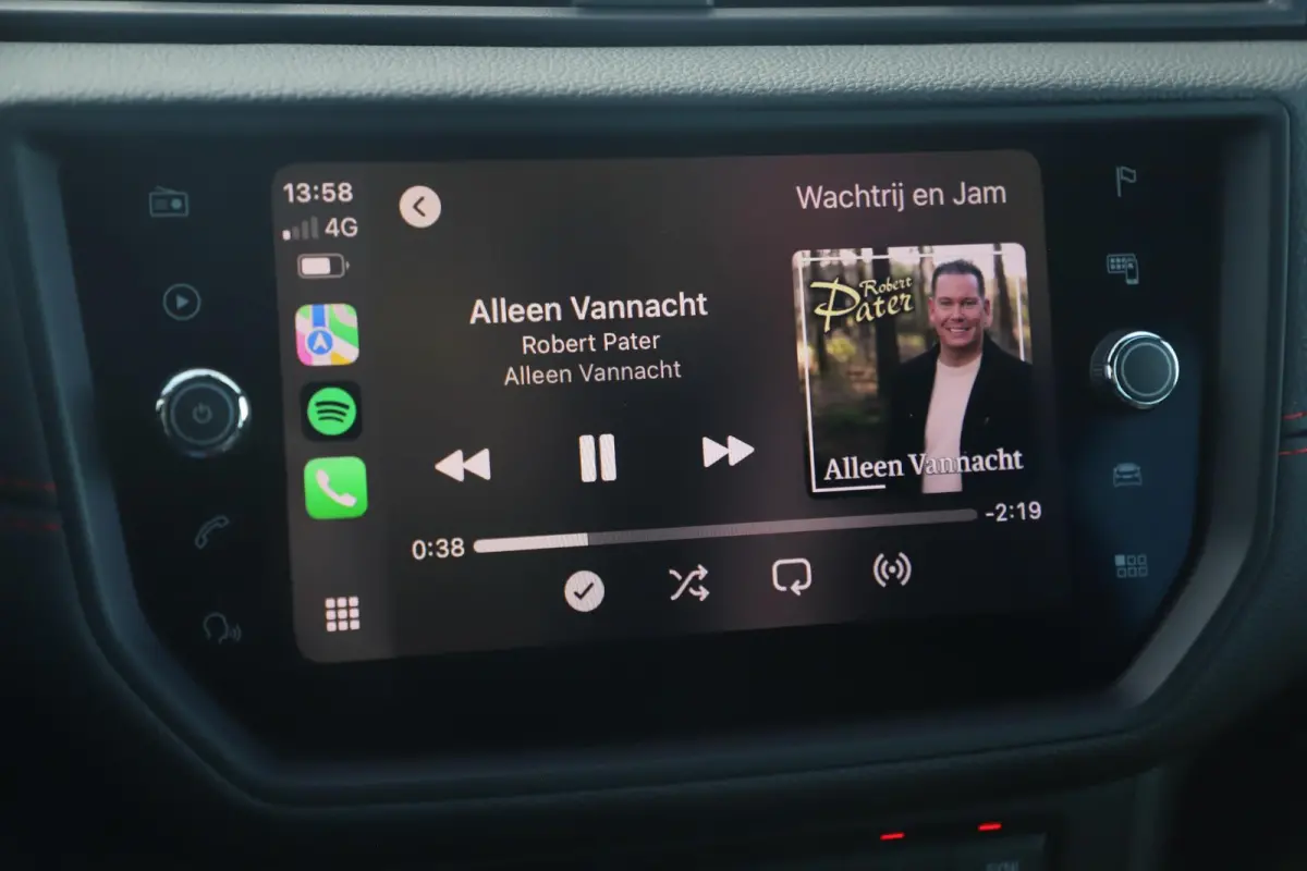 1.0 TSI FR Business Intense Trekhaak Virtual Cockpit Keyless Navigatie Achteruitrijcamera Adaptive Cruise 18 inch LMV