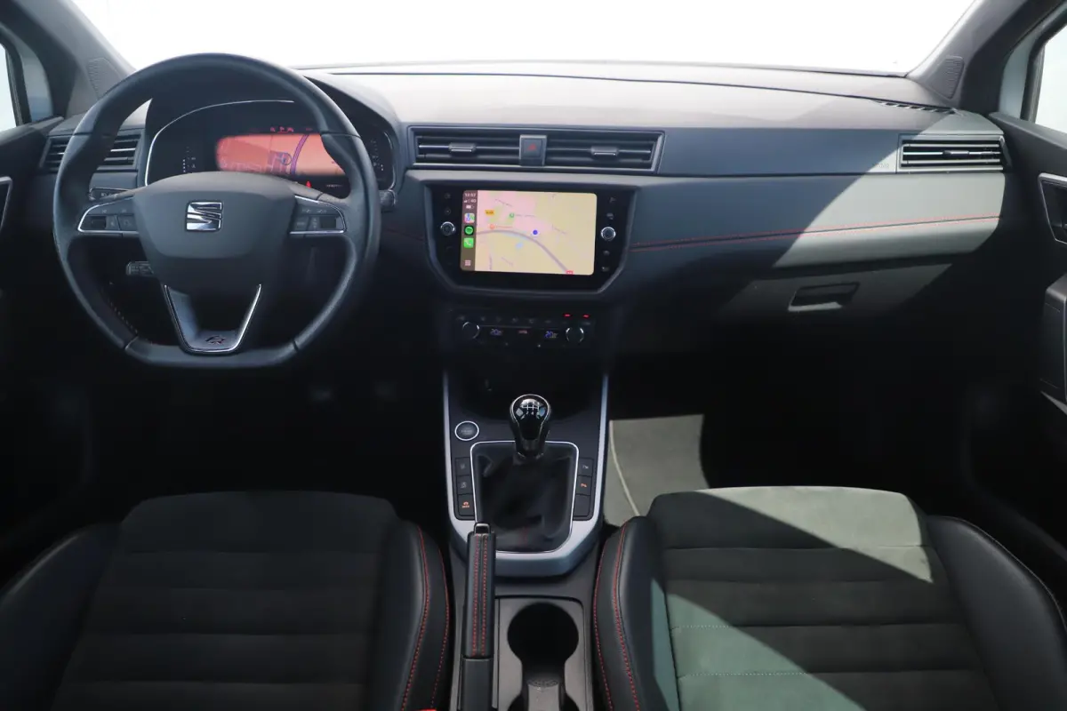 1.0 TSI FR Business Intense Trekhaak Virtual Cockpit Keyless Navigatie Achteruitrijcamera Adaptive Cruise 18 inch LMV