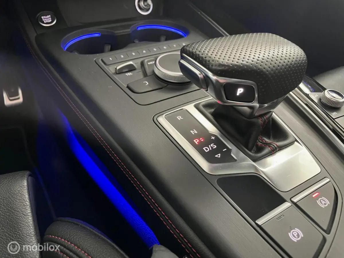 2.0 TFSI MHEV Sport S line black edition