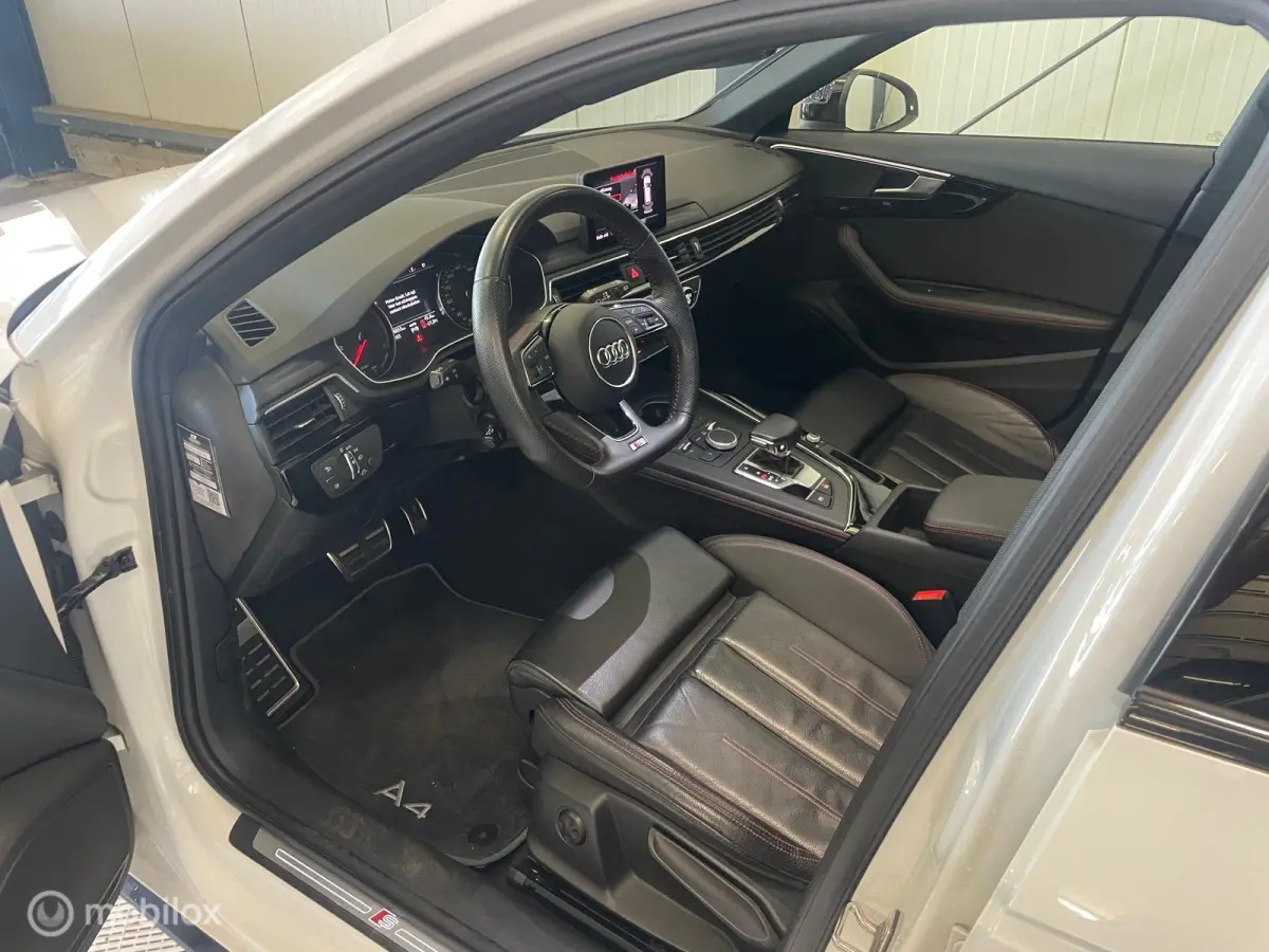 2.0 TFSI MHEV Sport S line black edition