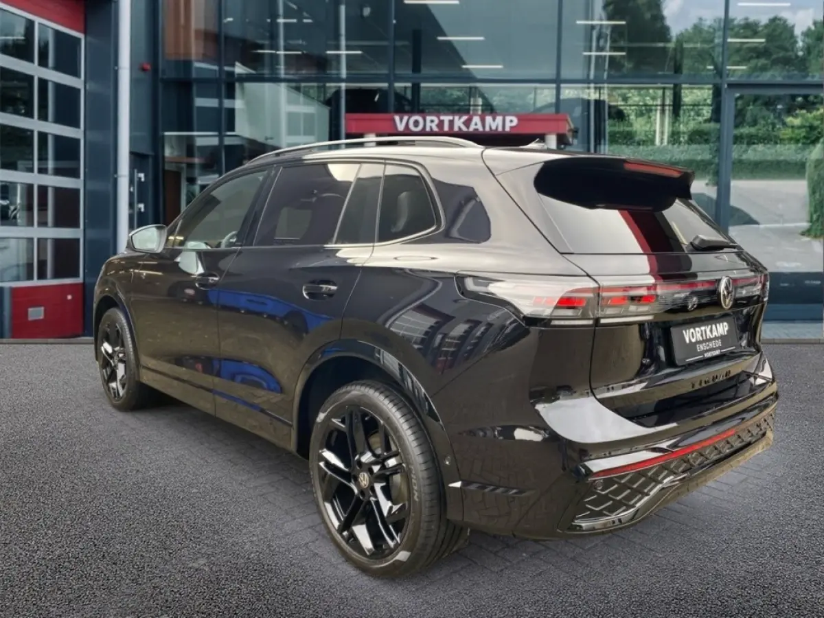 1.5 TSI E-HYBRID R-LINE PANO-DAK/TREKHAAK/CAMERA/CARPLAY/ACC