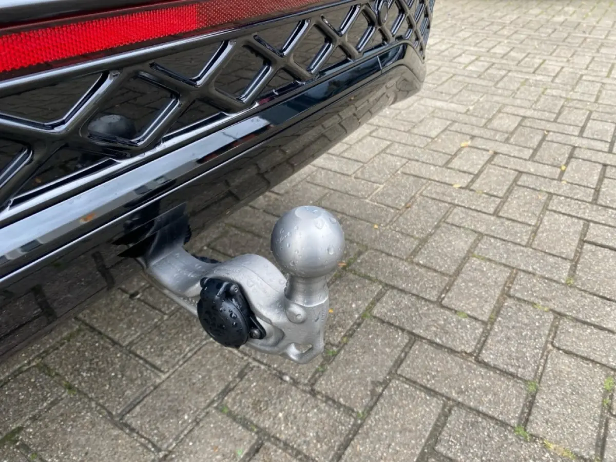 1.5 TSI E-HYBRID R-LINE PANO-DAK/TREKHAAK/CAMERA/CARPLAY/ACC