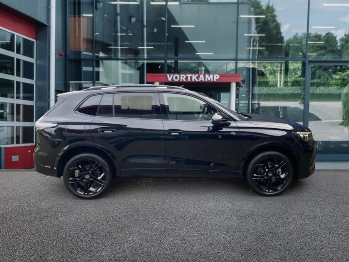 1.5 TSI E-HYBRID R-LINE PANO-DAK/TREKHAAK/CAMERA/CARPLAY/ACC
