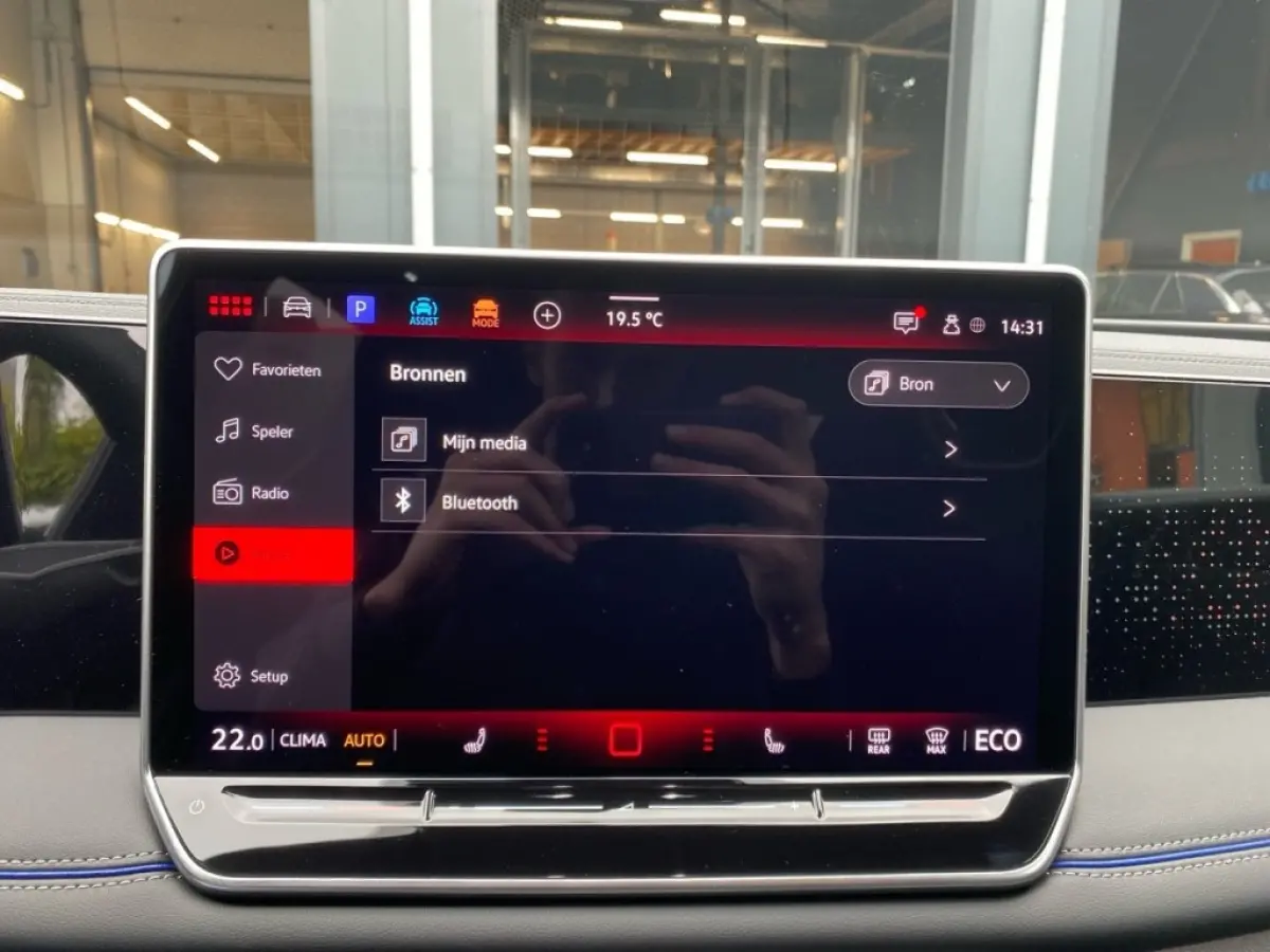 1.5 TSI E-HYBRID R-LINE PANO-DAK/TREKHAAK/CAMERA/CARPLAY/ACC