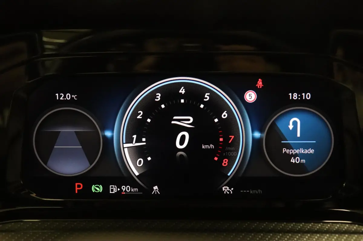 2.0 TSI R 4Motion PERFORMANCE/PANO/HUD/HK/BLINDSPOT/VOL