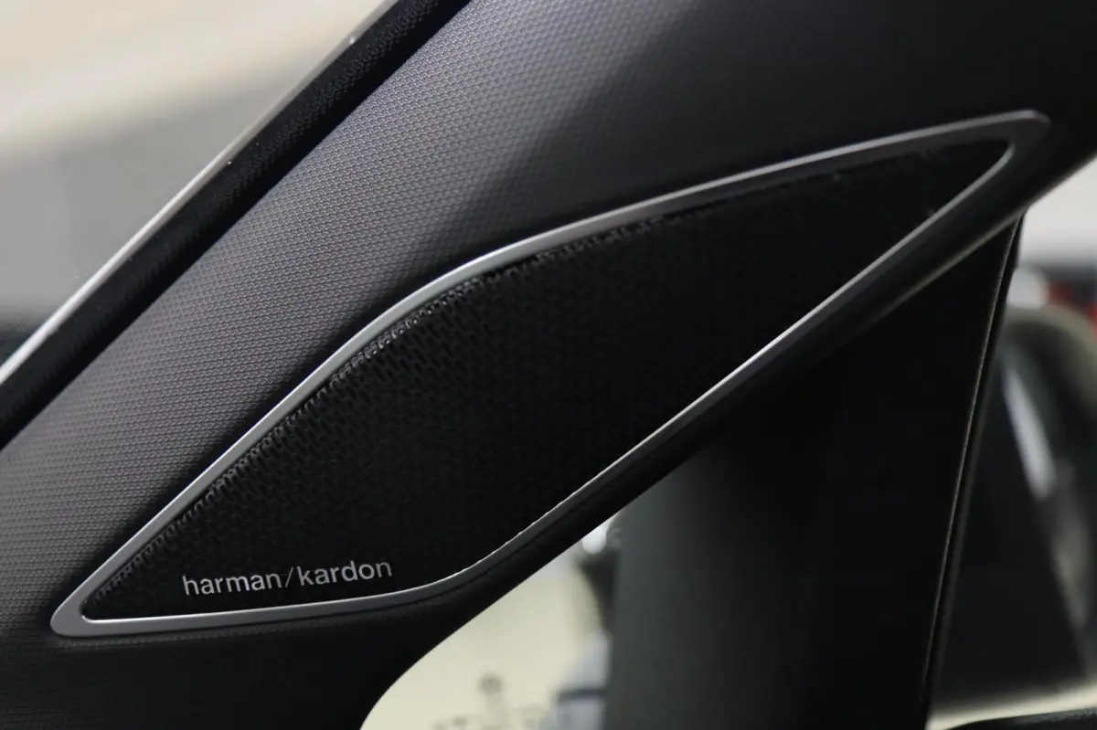2.0 TSI R 4Motion PERFORMANCE/PANO/HUD/HK/BLINDSPOT/VOL