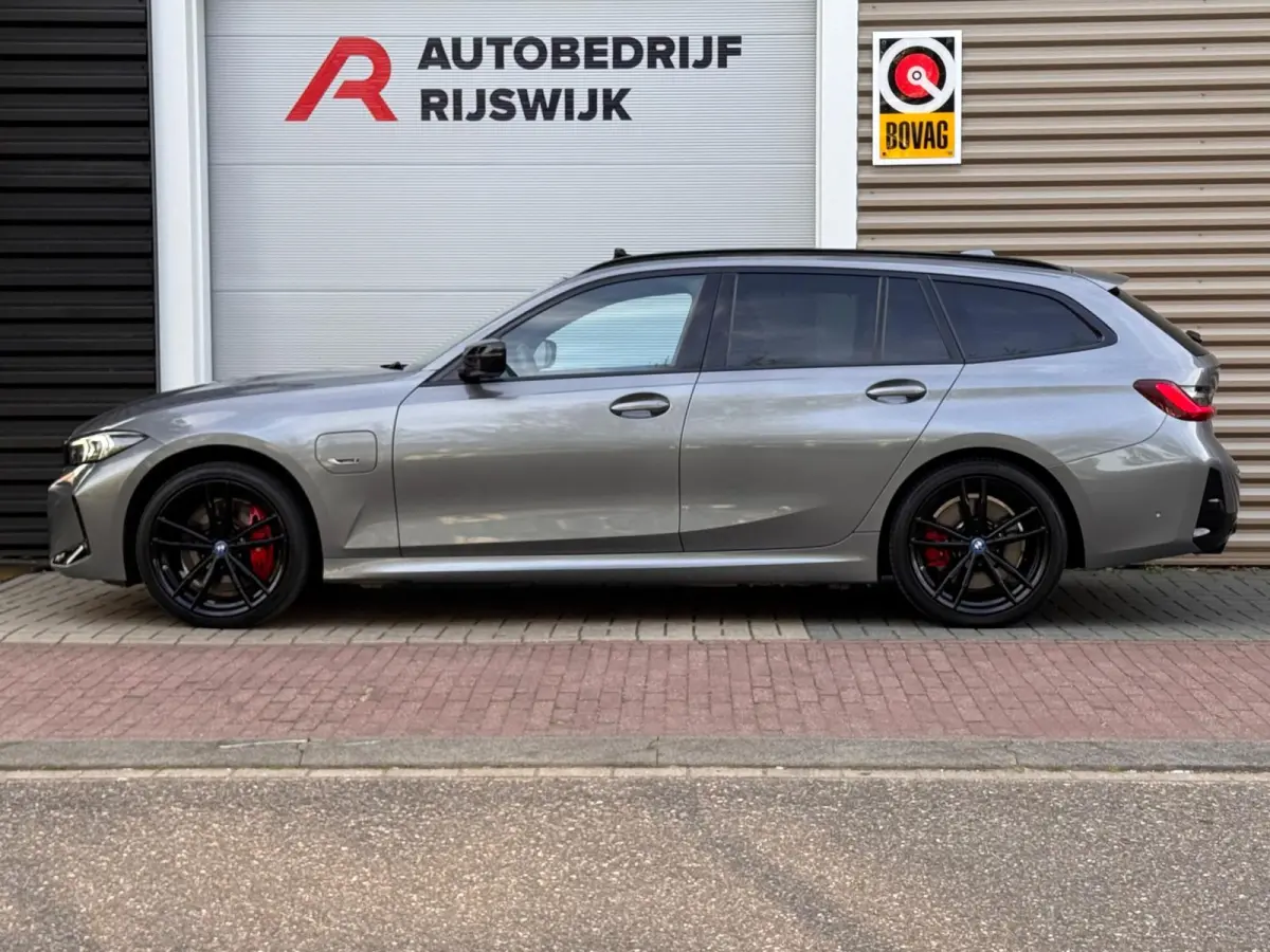330e Pano/Camera/Sfeer/Leer