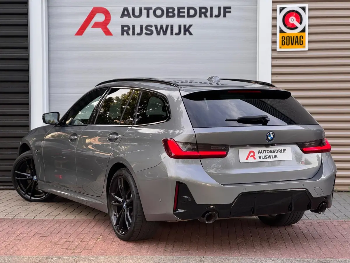 330e Pano/Camera/Sfeer/Leer