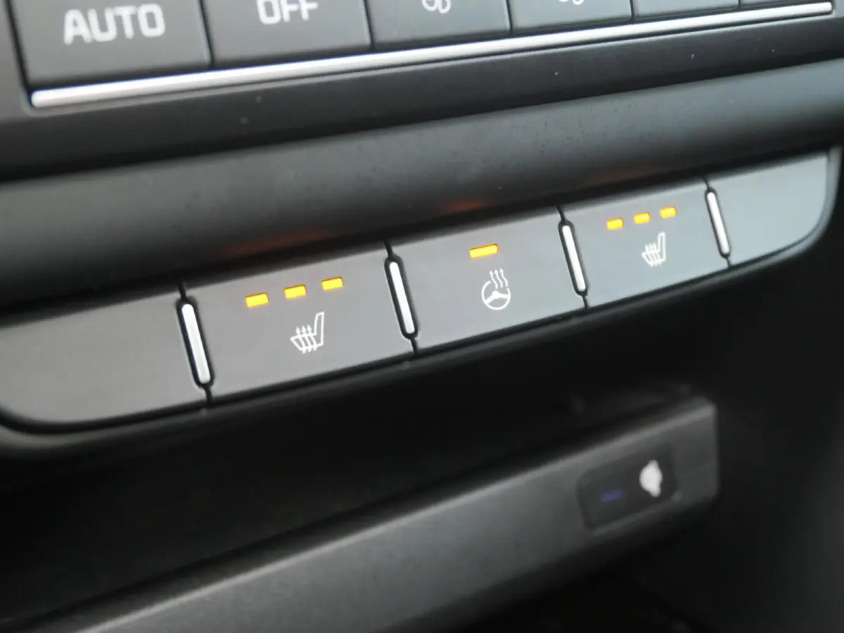 1.5 T-GDi GT-PlusLine | Trekhaak | Camera | Cruise | Clima | Carplay | Navi | Stoel-stuurverwarming | schuif-kanteldak |