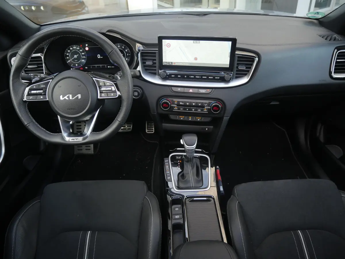 1.5 T-GDi GT-PlusLine | Trekhaak | Camera | Cruise | Clima | Carplay | Navi | Stoel-stuurverwarming | schuif-kanteldak |