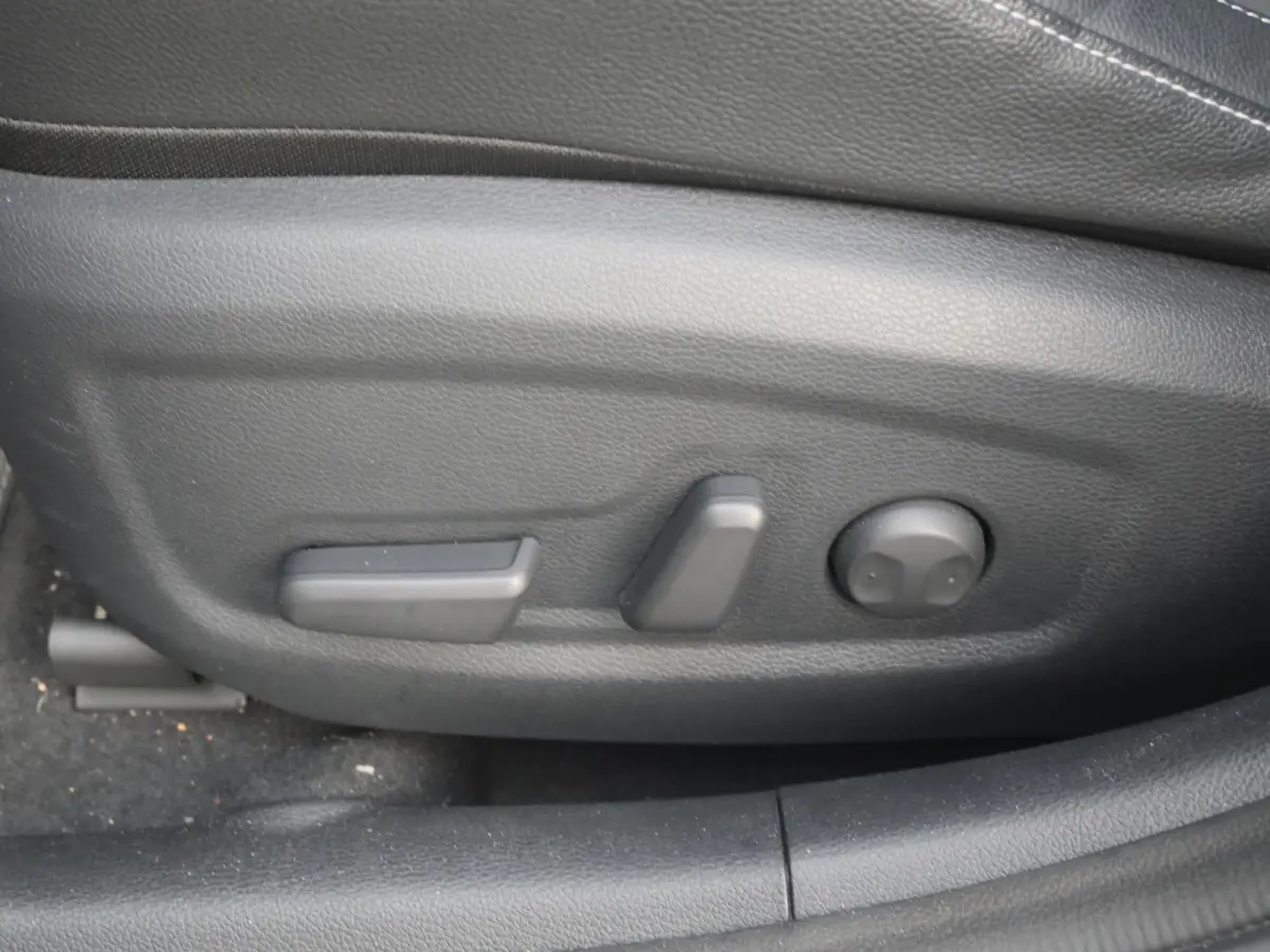 1.5 T-GDi GT-PlusLine | Trekhaak | Camera | Cruise | Clima | Carplay | Navi | Stoel-stuurverwarming | schuif-kanteldak |