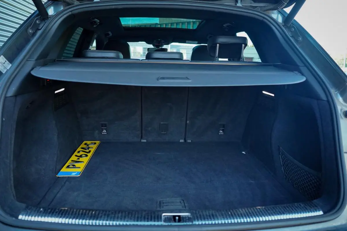 2.0 TDI quattro Sport S Line / Pano / Virtual / Luchtvering