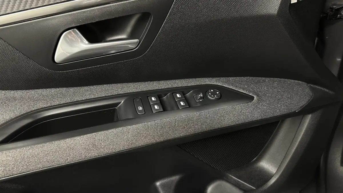 1.2 PureTech Active Pack Business CAMERA NAVI ECC CRUISE.