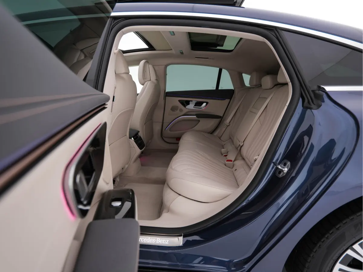 350 Business Line 90 kWh {SOH-100%} [3-Fase-11kW] (INCL-BTW) Aut. *PANO | LEATHER | FULL-LED | MEMORY-PACK | HEATED-COMFORTSEATS | DIGI-COCKPIT | CAMERA | AMBIENT-LIGHT | NAVI-FULLMAP | BLIN