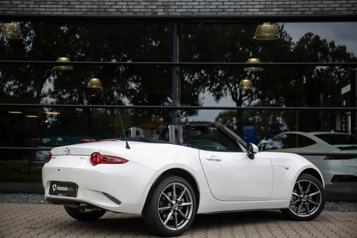 2.0 SkyActiv-G 184 Exclusive Line , Carplay, Achteruitrijcamera, Stoelverwarming, Keyless