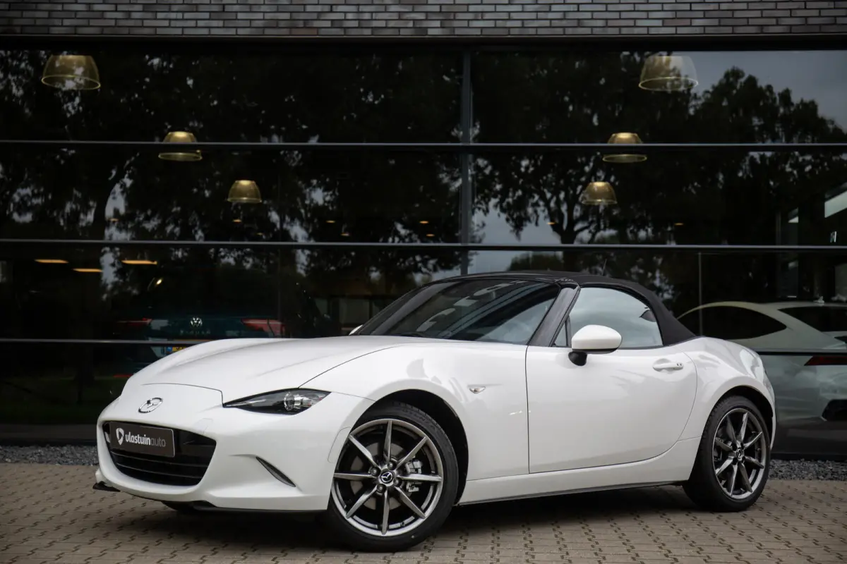 2.0 SkyActiv-G 184 Exclusive Line , Carplay, Achteruitrijcamera, Stoelverwarming, Keyless