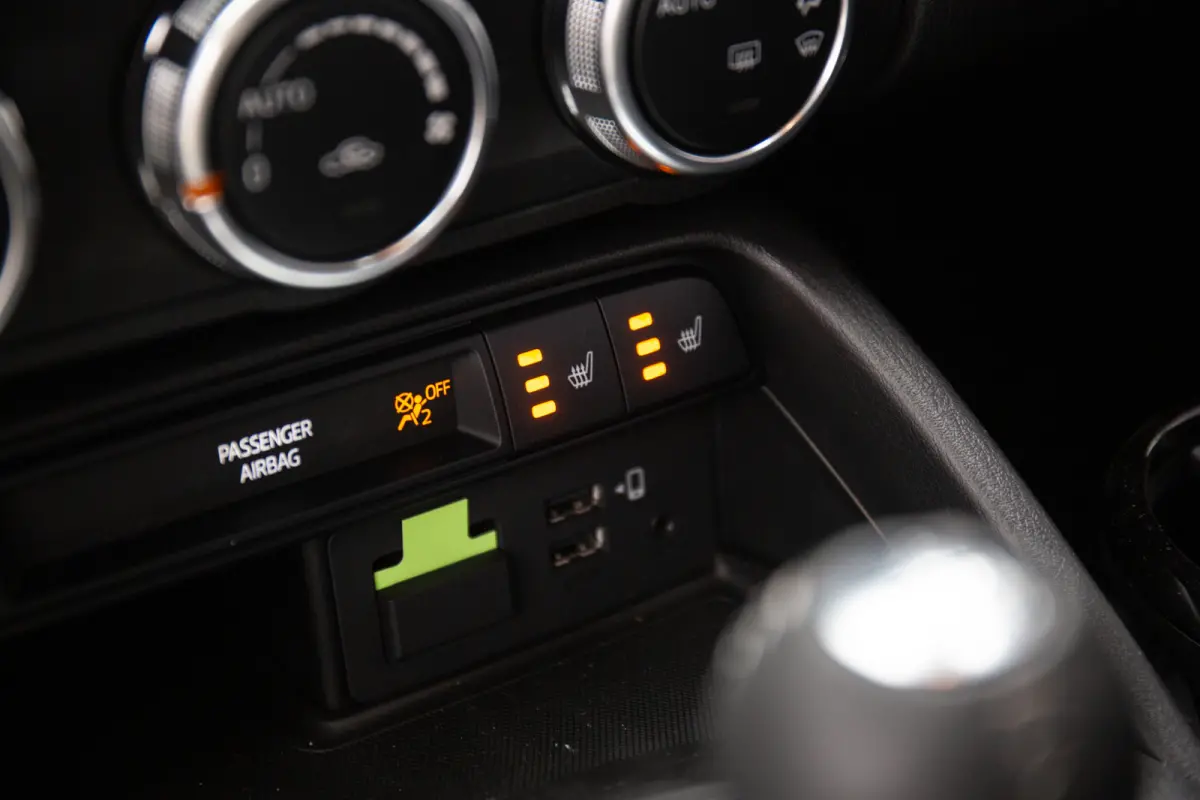 2.0 SkyActiv-G 184 Exclusive Line , Carplay, Achteruitrijcamera, Stoelverwarming, Keyless
