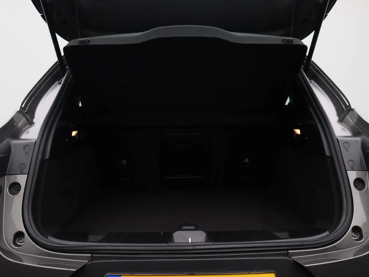 1.5T Hybrid Sprint | ECC | Navigatie | Lichtmetalen velgen | Parkeersensoren | Apple carplay / Android auto