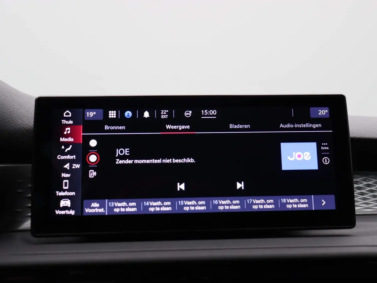 1.5T Hybrid Sprint | ECC | Navigatie | Lichtmetalen velgen | Parkeersensoren | Apple carplay / Android auto