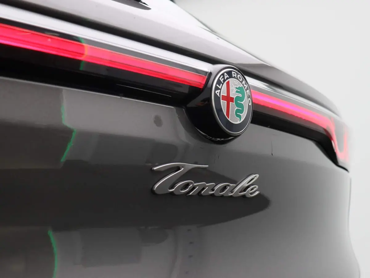 1.5T Hybrid Sprint | ECC | Navigatie | Lichtmetalen velgen | Parkeersensoren | Apple carplay / Android auto