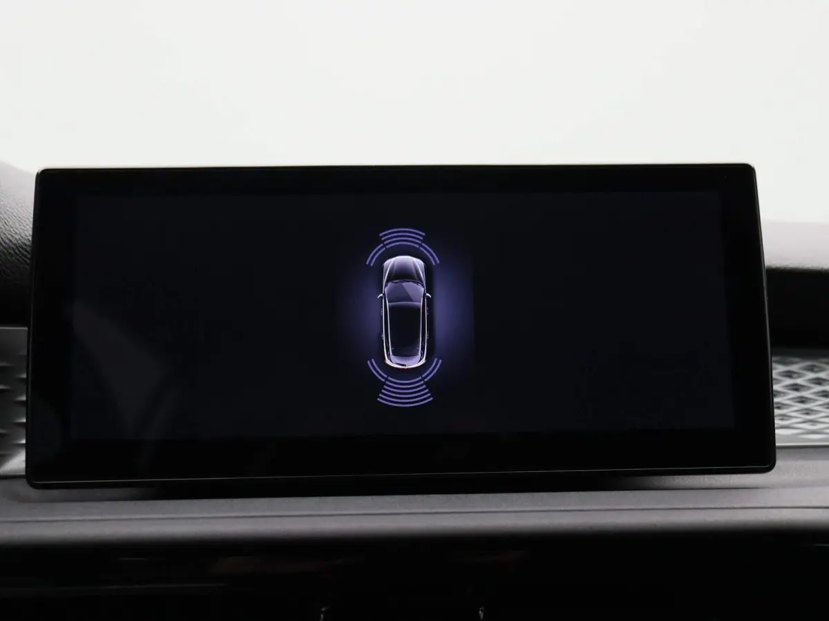 1.5T Hybrid Sprint | ECC | Navigatie | Lichtmetalen velgen | Parkeersensoren | Apple carplay / Android auto
