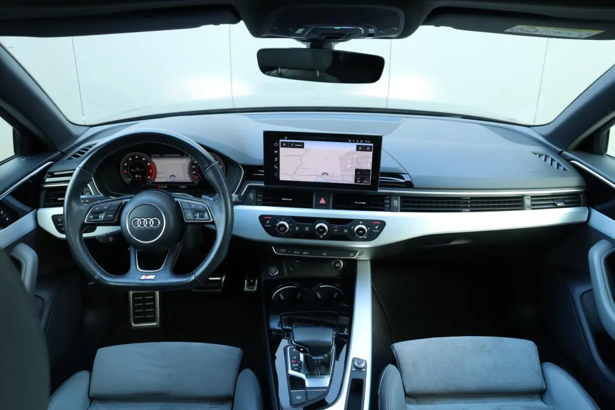 35 TFSI / 2.0 150PK / 3x S-Line / DAB / Pano / Matrix LED / Camera / Trekhaak / Navi / 18"!