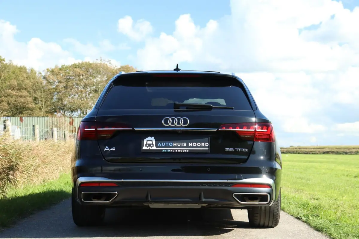 35 TFSI / 2.0 150PK / 3x S-Line / DAB / Pano / Matrix LED / Camera / Trekhaak / Navi / 18"!