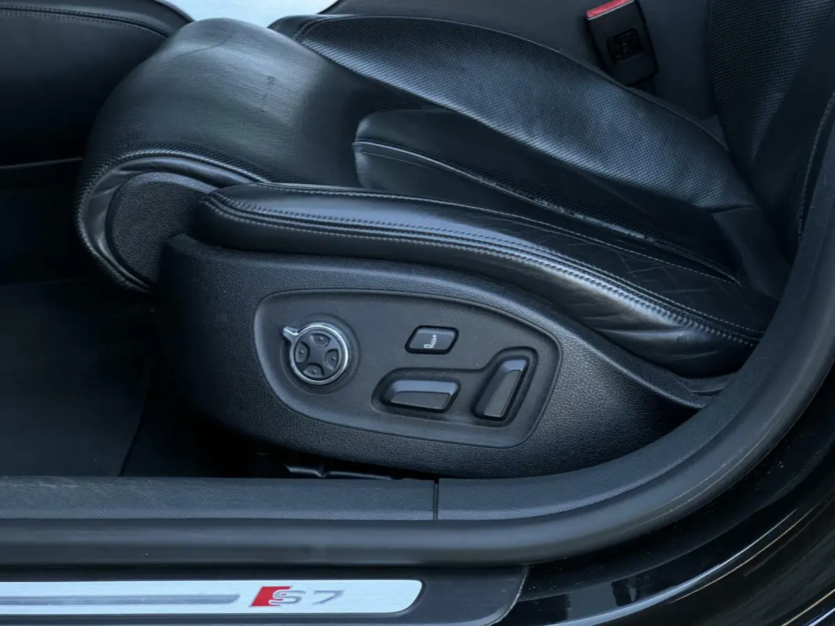 4.0 TFSI Quattro Pro Line Plus 421PK - Massage - Softclose - Adaptief
