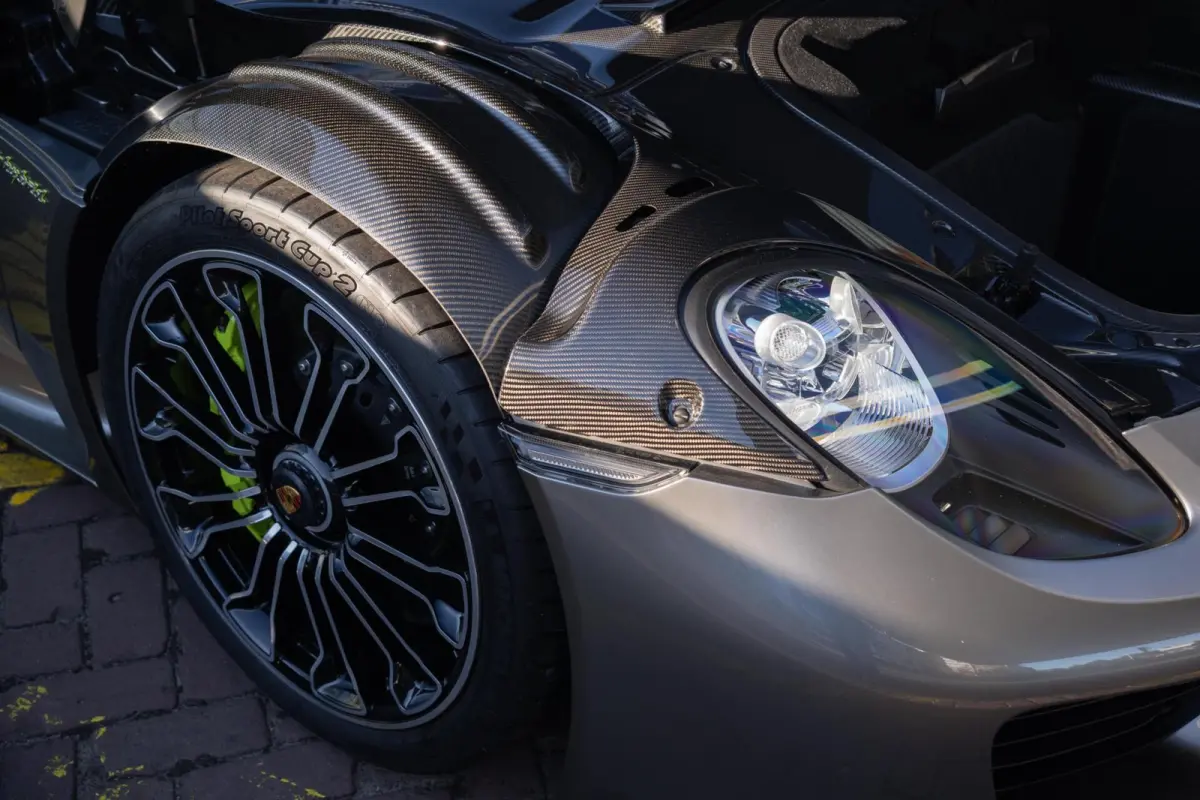 | org. NL | Liquid Silver | Carbon | Lift |Dealer Onderhouden