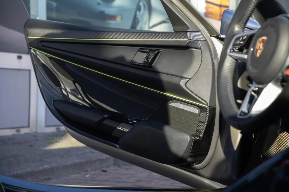 | org. NL | Liquid Silver | Carbon | Lift |Dealer Onderhouden